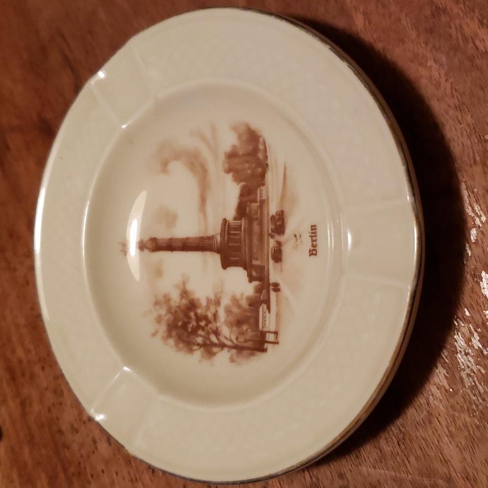 Vintage Souvenir Ashtray Berlin